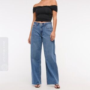 Abercrombie & Fitch Curve Love Low Rise Ultra Loose Jean